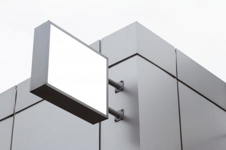 Quels panneaux de signalisation choisir pour sécuriser votre zone ?