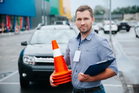 Optimisez votre espace avec un marquage parking professionnel