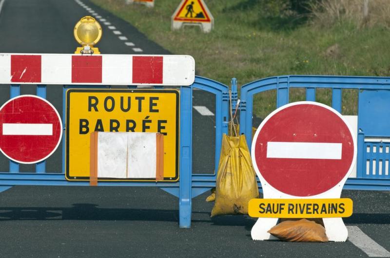 Vente de signalisation &agrave; Champhol : garantir qualit&eacute; et conformit&eacute;